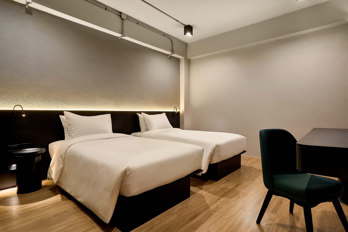 SUPERIOR TWIN room at Lantern Chiang Mai Night Bazaar — room view 1